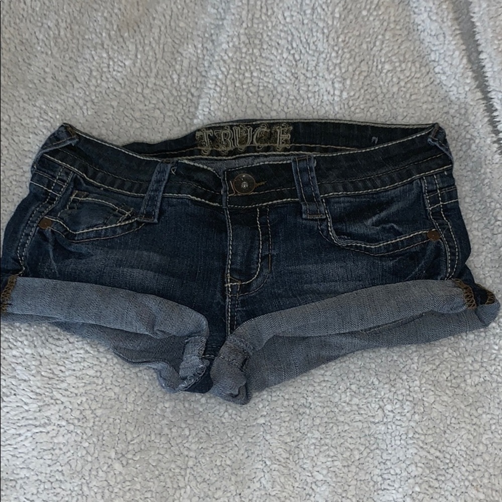 Truce shorts